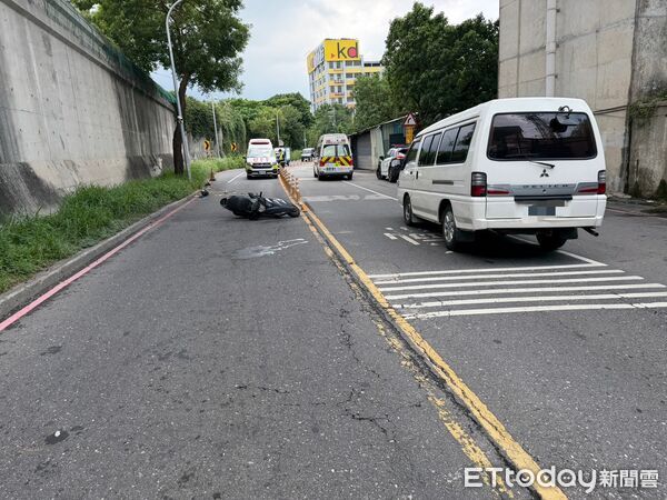 ▲▼18歲黃男騎機車載母自撞送醫亡             。（圖／記者陳以昇翻攝）