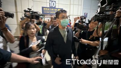 找不到車!趙建銘求「維持一下,我出不去」 員警反應全笑噴