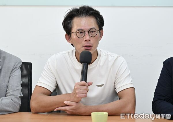黃國昌轟卓榮泰：官員有錢四處輔選、水災高喊沒錢勘災 簡直侮辱智商