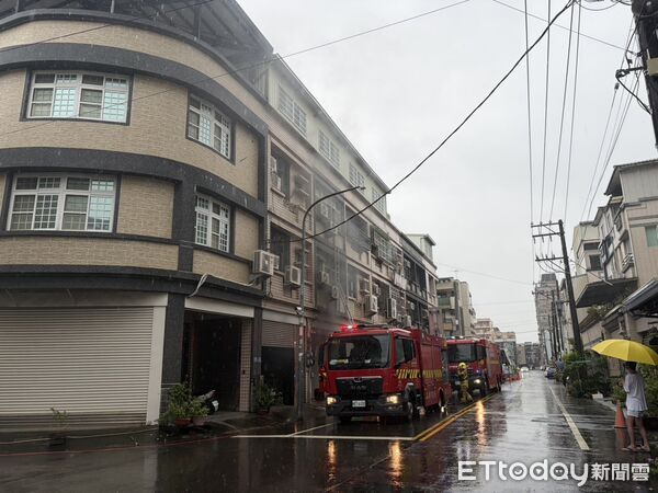 ▲▼岡山火警。（圖／記者許宥孺翻攝）