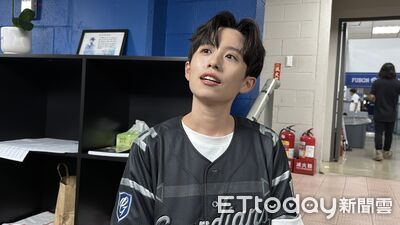 鐵粉來了!HOOK逢人就喊富邦「不一樣」 見林威助羞喊:老公