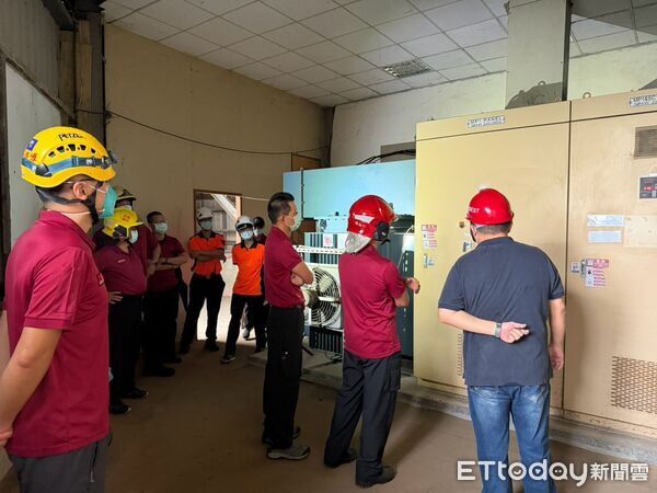 ▲台南市消防局第三大隊深入學甲區全興飼料工廠實地踏勘，掌握廠區環境及救災動線。（記者林東良翻攝，下同）