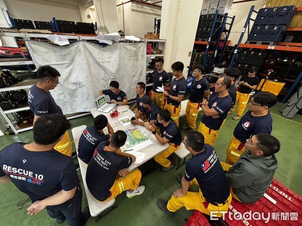 ▲台南市消防局舉辦特種搜救隊管理組訓練，提升大型災害指揮、協調及應變能力。（記者林東良翻攝，下同）