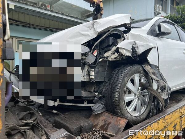 ▲▼國道彰化段3車連環撞。（圖／記者唐詠絮翻攝）