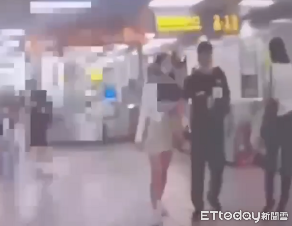 北捷車廂2女互扁！她玩手機觸頸遭搧巴掌「嘴角流血」 衝突畫面曝