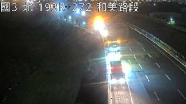 快訊／國3北上和美出口「4車連爆胎」！遊覽車也中招 疑有散落物