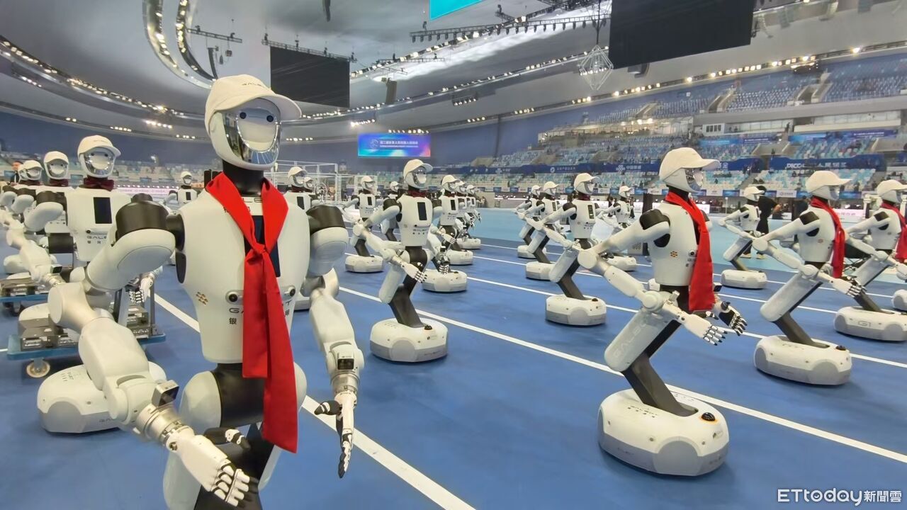 世界機器人運動會現場搶先看 榮耀「閃電」百米試賽超人類紀錄 | ETtoday大陸新聞 | ETtoday新聞雲
