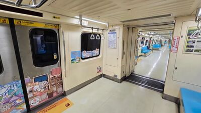 車廂拆柱椅被扯「幫助中共軍隊」　北捷嗆造謠：若違法將報警