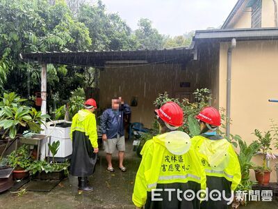 致災暴雨轟炸！高雄34條「紅色土石流警戒」　10區急撤2203人