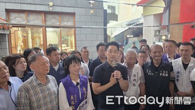 蔣萬安合體朴子市長吳品叡 盛讚「加碼敬老金+顧財政」縣長最佳人選