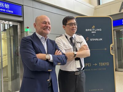 K董變身最強帶貨員 星宇航空高空發表百年靈隕石聯名錶