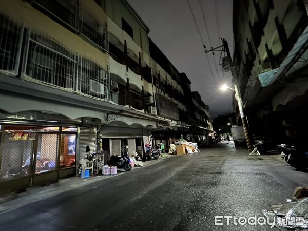 ▲立委陳亭妃針對海佃路爆炸受災戶重建需求，向行政院爭取公股銀行提供無息或低利貸款。（記者林東良翻攝，下同）