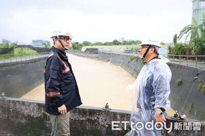 24小時567毫米破紀錄!陳其邁一早跑3區勘災 茄萣再砸10億防汛