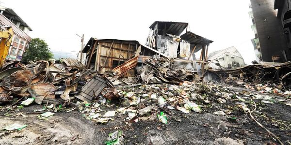 生產冬筍餅、菜脯餅的南投「日香食品」，20日廠房慘遭祝融，但他們強調不需要捐款，目前已在重建的路上。（翻攝自日香食品廠）