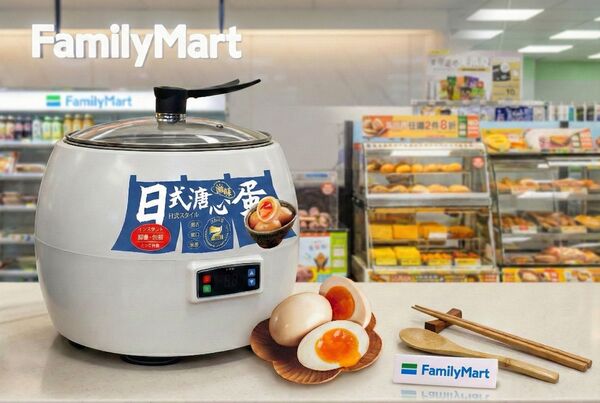 ▲▼全家開賣韓國正夯「Ube紫色甜點」。（圖／業者提供）