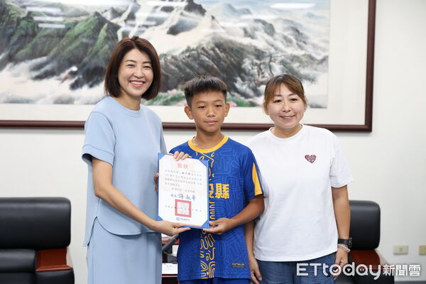 南投縣國小足球聯隊奪全國高男組總冠軍 許淑華：紮根計畫7年有成