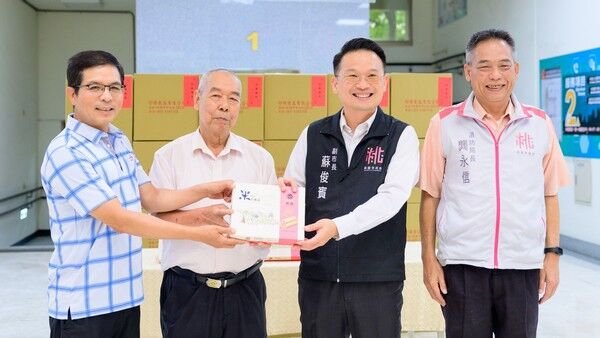 郭祿食品攜手日勝機構 中秋捐1800份禮盒慰勞桃園消防