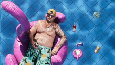 《GTA6》洩漏案再演荒謬劇　粉絲「舉韭菜」赴Rockstar總部嗆聲