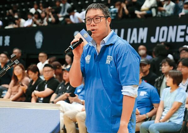 辜公怡行事低調，瓊斯盃致詞是他就任理事長後第2次公開露面。（籃協提供）
