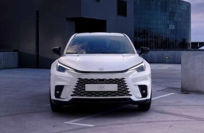 「LEXUS入門小休旅」10月推改款！配備升級、操控更穩