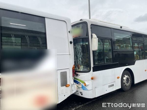 南港公車進站追撞前車畫面曝光 64歲乘客嘴唇受傷送醫