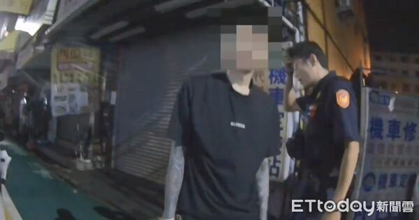 ▲▼台中市逢甲商圈深夜連四撞，毒駕男辯稱為了閃貓。（圖／民眾提供，下同） 