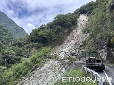 中橫華祿溪路段坍方「道路中斷」現場畫面曝　估下午4時搶通