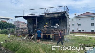 台南柳營貨櫃屋全面燃燒　消防出動20車37人迅速撲滅