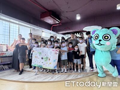 中陽集團捐212本書　把歡樂送進兒童之家