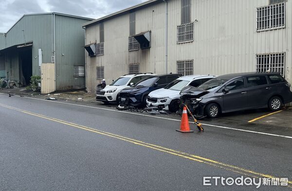 ▲▼毒駕連撞4車頭辯稱疲勞駕駛，車主po文擔心對方沒錢賠。（圖／民眾提供，下同）
