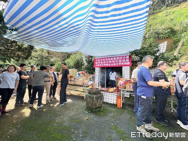 ▲緬懷林業先賢，舉辦人倫分站榮民塔秋季祭典。（圖／林業保育署南投分署提供）