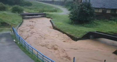 日本暴雨炸不停！12小時狂下314.5mm　石川、富山發「最高警戒」