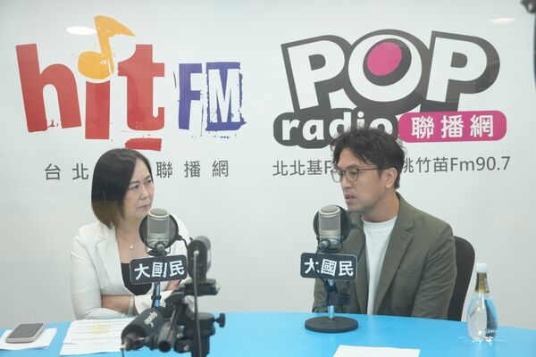 ▲▼沈伯洋接受POP Radio《POP大國民》主持人平秀琳專訪。(圖/《POP大國民》提供)