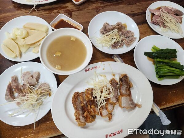 ▲周記肉粥。(圖/記者游瓊華攝)