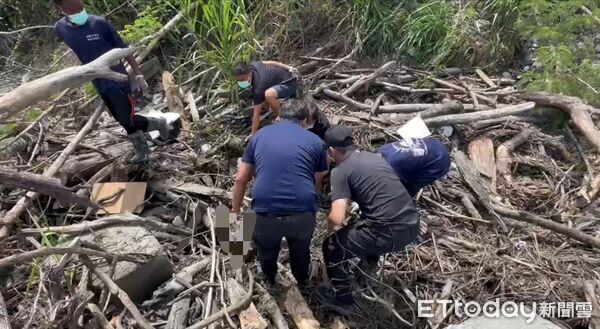 ▲花蓮保全上班走玉長便道,遭連人帶車沖走,遺體尋獲了。(圖/民眾提供,下同)