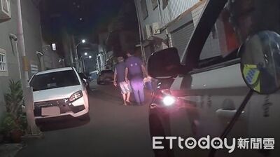 深夜高齡老翁路旁徘徊　初鹿警暖心協助平安返家