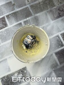 金門大同之家鋰電池突冒煙起火 消防泡水降溫防復燃