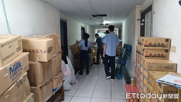 ▲▼金門老屋藏走私貨，遭海關查扣。（圖／民眾提供）