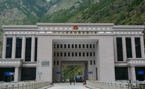 ▲▼  西藏吉隆歷史、為何蓋在險峻河谷           。（圖／翻攝 央視）