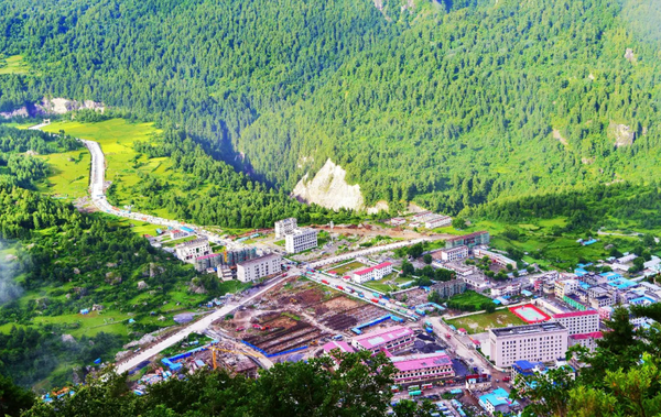 影／解密吉隆口岸為何蓋在深谷溝 千年商道藏半部西藏史遇天災浩劫