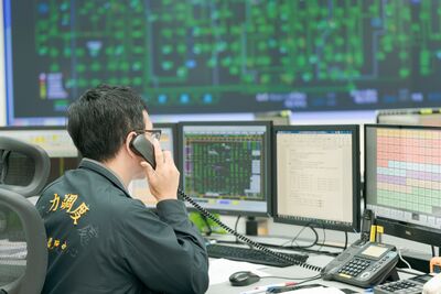 畢業即就業！台電獎學金招考70人　最高可拿40萬