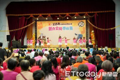 打貓舞力全開!民雄跨世代尬舞嗨翻全場 24隊展現不老活力