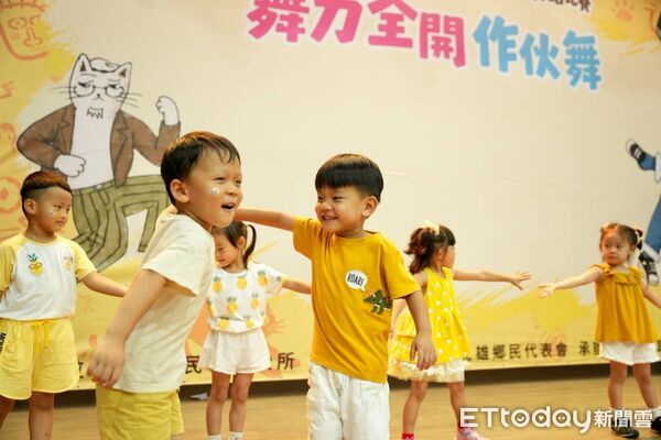 ▲▼       打貓舞力引爆800人狂歡！民雄社區舞蹈大賽奪冠出爐      。（圖／民雄鄉公所提供）