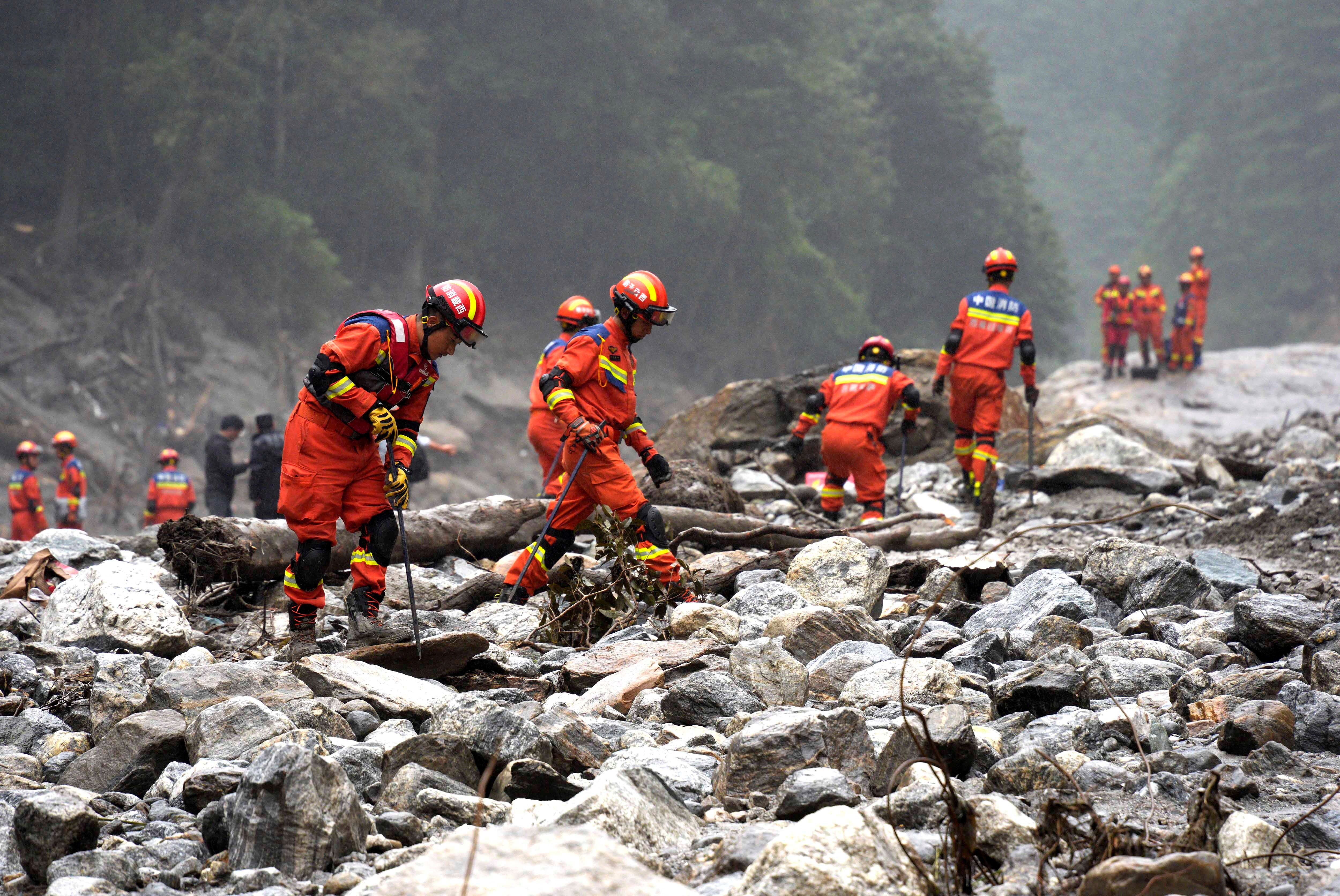 ▲▼尼泊爾、西藏邊境暴洪已造成至少600人死亡，還有近3000人失聯，中國與尼泊爾合作救援受困、失聯民眾。（圖／路透）