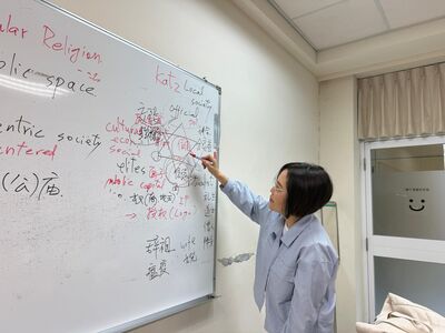 獨家／于美人奮鬥五年終於拿下政大碩士　「11多萬字血淚曝光」