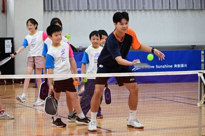 新北運動中心兒少匹克球課程開打 放學揪同學一起揮拍