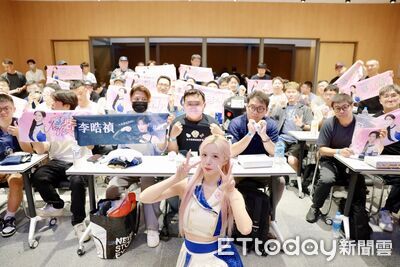 李晧禎當一日店長!命理師粉絲鐵口直斷 點名要顧「這部位」