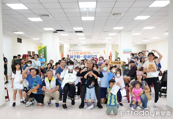 ▲台南市立醫院響應「運動i臺灣」全民運動計畫,舉辦親子運動體驗活動,吸引約600人熱情參與。(記者林東良翻攝,下同)