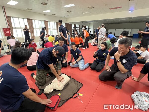 ▲台南市消防局第七救災救護大隊辦理防災士培訓,兩梯次共完成200名防災士培訓。(記者林東良翻攝,下同)