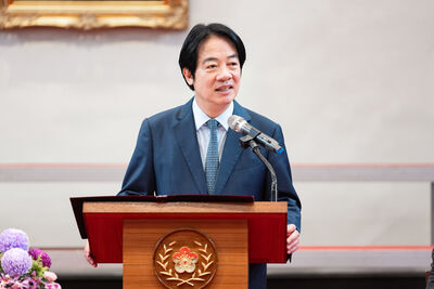 賴清德:上半年經濟成長14.15%半世紀最強 當前是產業升級時刻